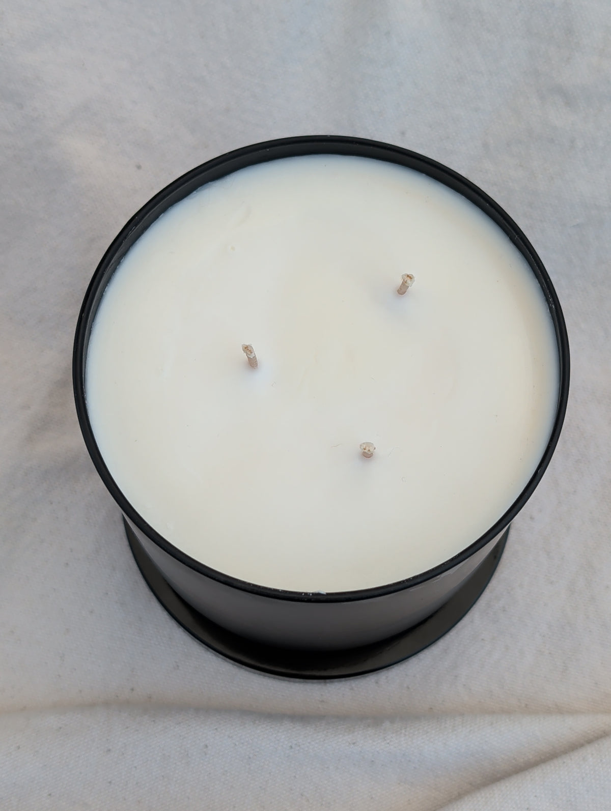 Black Ember 3 Wick 17oz Candle